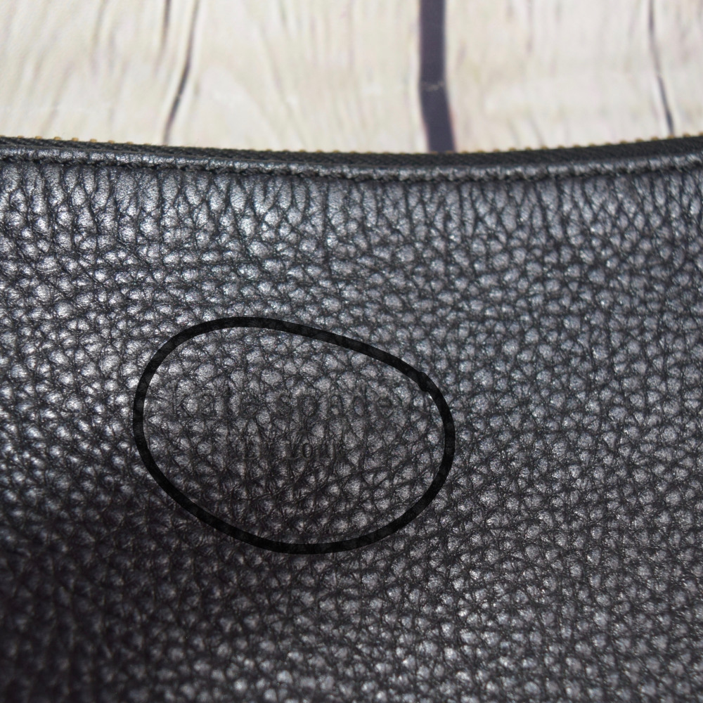 Kate Spade Purse - Picture 4 of 8